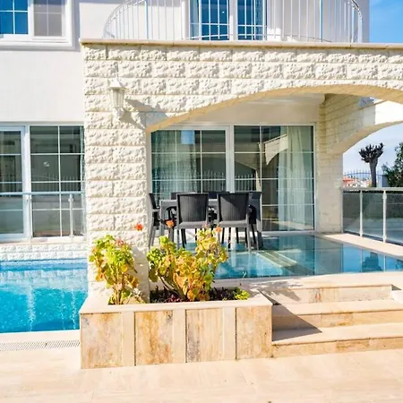 Crystal Water Deniz Saray 2- Βίλα Μπέλεκ