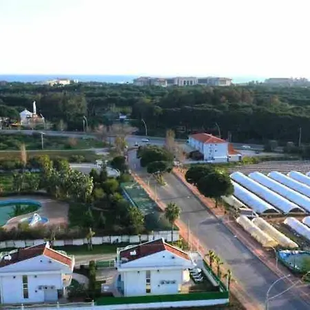 Βίλα Crystal Water Deniz Saray 2- *