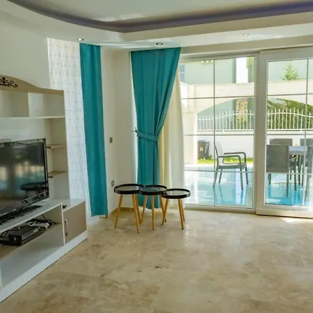 Crystal Water Deniz Saray 2- Villa *